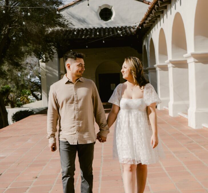 Love in the Heart of Old Town: Andrea and Kevin’s Magical Engagement Shoot